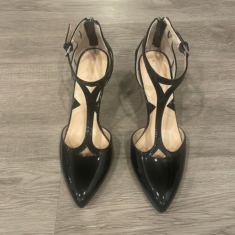 Adrienne Vittadini black patent heels Size 7.5